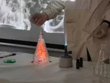 Zdjęcie z pokazów chemicznych dla dzieci z Mrowisko - Centrum Reduta