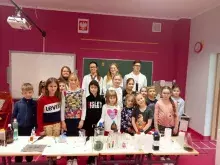 Szkoły Podstawowej KREATYWNI w Rumi - pokazy chemiczne