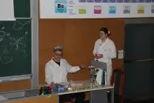 Chemiłajki na Wydziale Chemii – nauka w świątecznej odsłonie