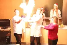 Chemiłajki na Wydziale Chemii – nauka w świątecznej odsłonie