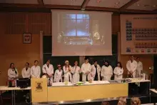 Chemiłajki na Wydziale Chemii – nauka w świątecznej odsłonie